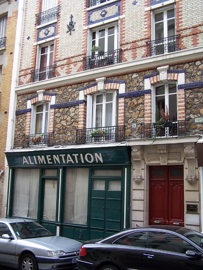 Ferienwohnung Petite Maison Avec Cour Dans Les Beaux Quartiers-Vous Faites Le Menage- Very Good Prices For T-H-E Location But You Have To Clea-N Th-E Flat Paris Exterior foto