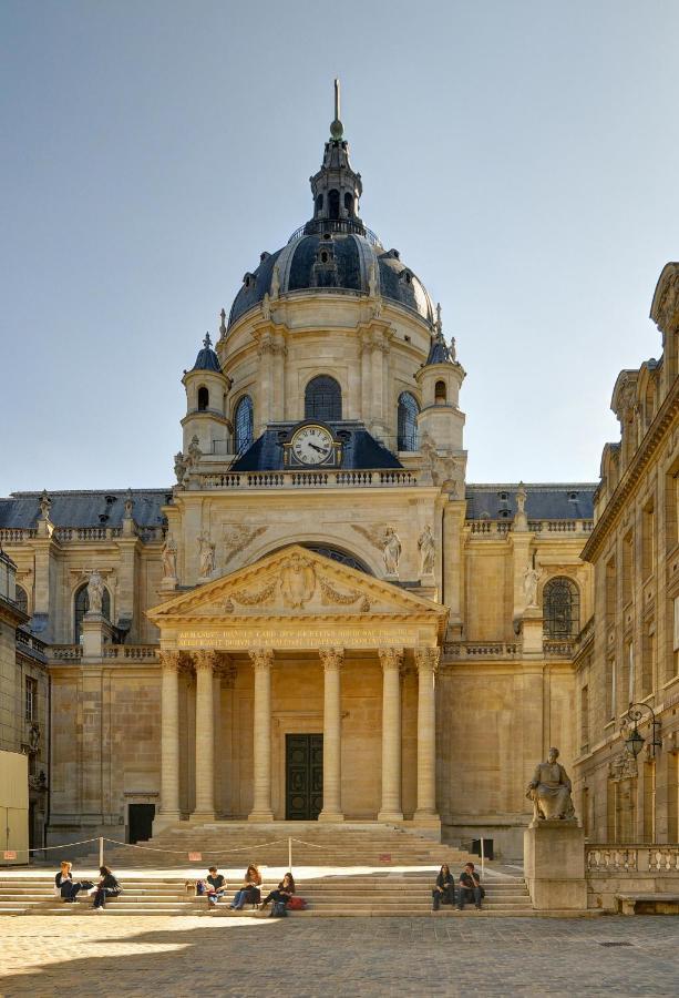 Ferienwohnung Petite Maison Avec Cour Dans Les Beaux Quartiers-Vous Faites Le Menage- Very Good Prices For T-H-E Location But You Have To Clea-N Th-E Flat Paris Exterior foto